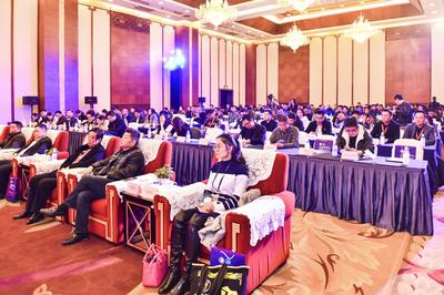 攜手并進(jìn)，共筑未來(lái)——成都展覽工廠專(zhuān)業(yè)委員會(huì)成立暨百家工廠誠(chéng)信宣誓大會(huì)圓滿舉行